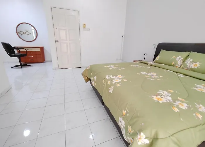 Ipoh Warm Home Station 18